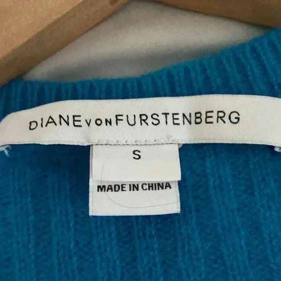 Diane Von Furstenberg Cashmere Sweater - Small - Picture 4 of 5
